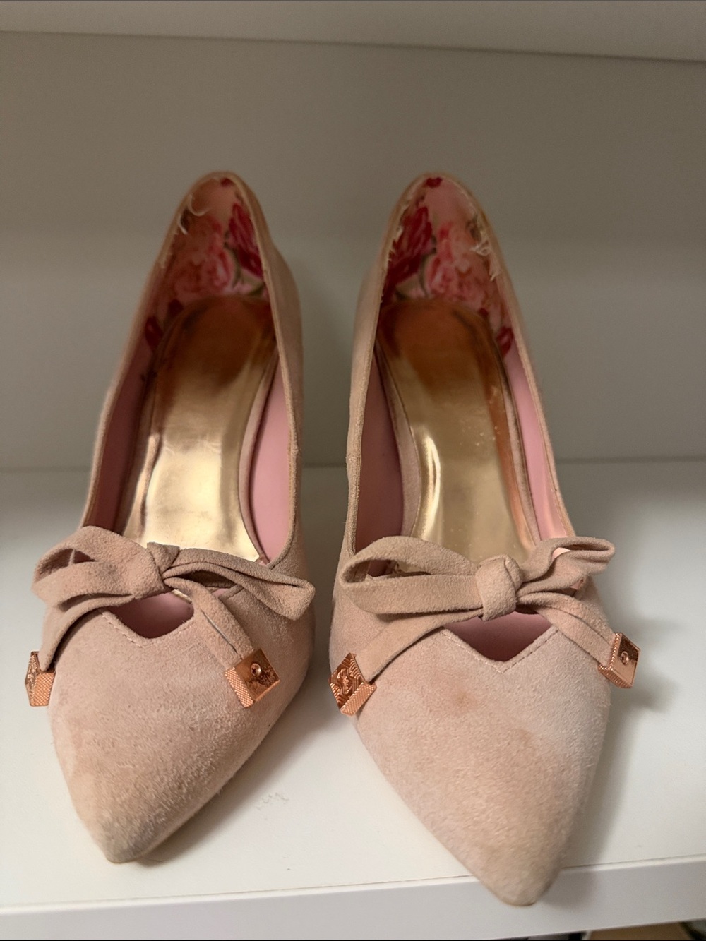 Ted Baker Blush Pink Suede Bow Stiletto Pumps - Picture 2 of 3
